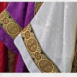 Deacon dalmatic and stole