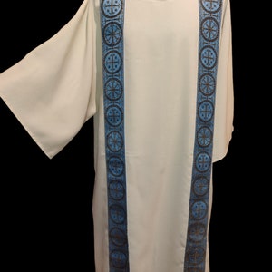 Marian dalmatic and matching tables