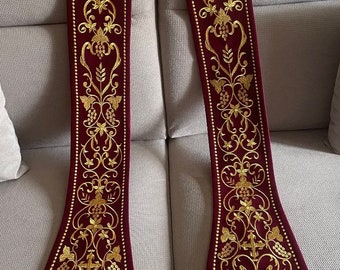 Römisches Tischgewand aus rotem Samt Etole Priestergewand