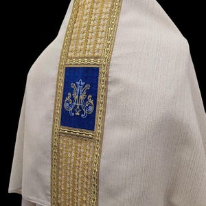 White Marian humeral veil