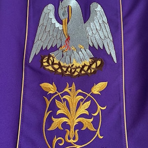 Purple Pelicano chasuble vestments Messgewand