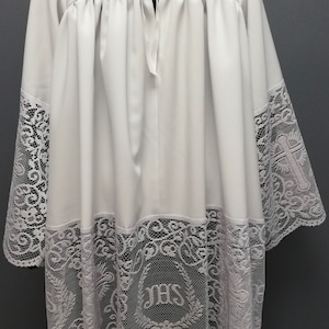 Roman style Lace surplice chasuble vestments