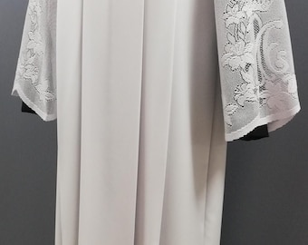 Marian Lace alb with square neck chasuble vestments Messgewand Priestergewand