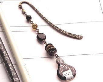 Cat bookmark with black glass beads, Beaded metal charm bookmark, Book lover gift, Animal nature bookmark, Book club member