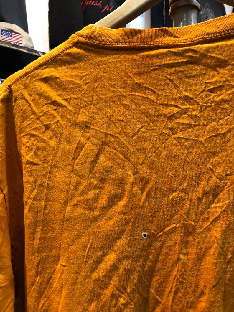 Vintage Tommy Hilfiger SpellOut Big Logo T-shirt