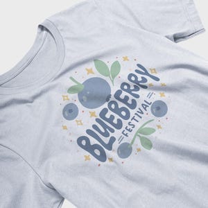 Blueberry Festival T-Shirt Cute Fruit Graphic Tee Summer Fair Shirt Farmers Market Outfit Cottagecore Berry Themed Tee Shirt Gift For Friend