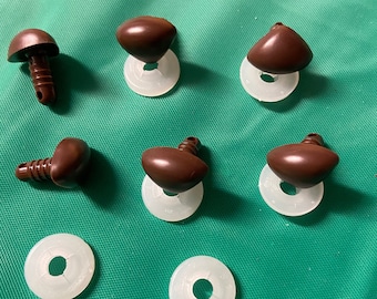 9mm Brown D-Shaped Safety Noses with Washers: Teddy Bear, Doll, Amigurumi