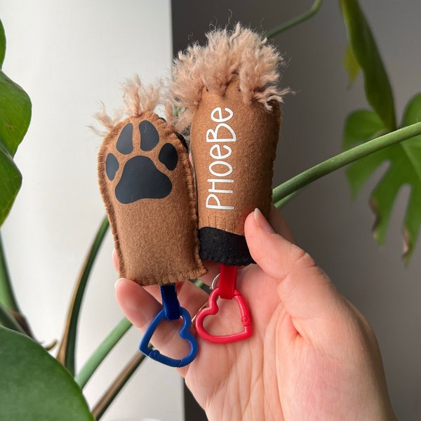 Personalised Lucky Paw Felt bag charm or keyring with heart clip | Dog/Cat paw personalised with Name | Handmade Pet Hanging Ornament