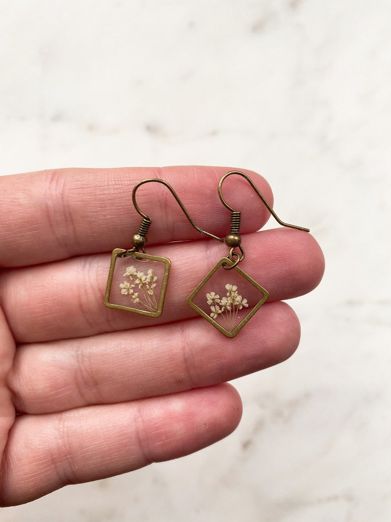Pressed Flower Resin Earrings Tiny White Flower Earrings Etsy