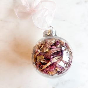 Dried Flower Ornament All Pink, Christmas Tree Ornament, Rustic Holiday Decor, Boho Window Hanging, Preserved Flower Keepsake