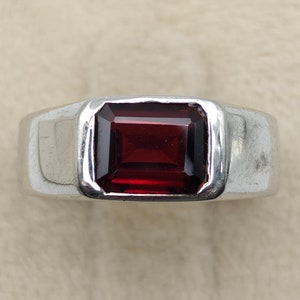 Natural Red Garnet Ring With 925 Silver, Men Silver Ring, Mozambique Garnet Ring, Simple Man Ring With Garnet Stone.