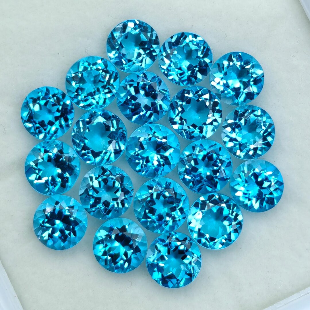 天然スイスブルー トパーズ 19 個セット、30 カラット、ラウンド