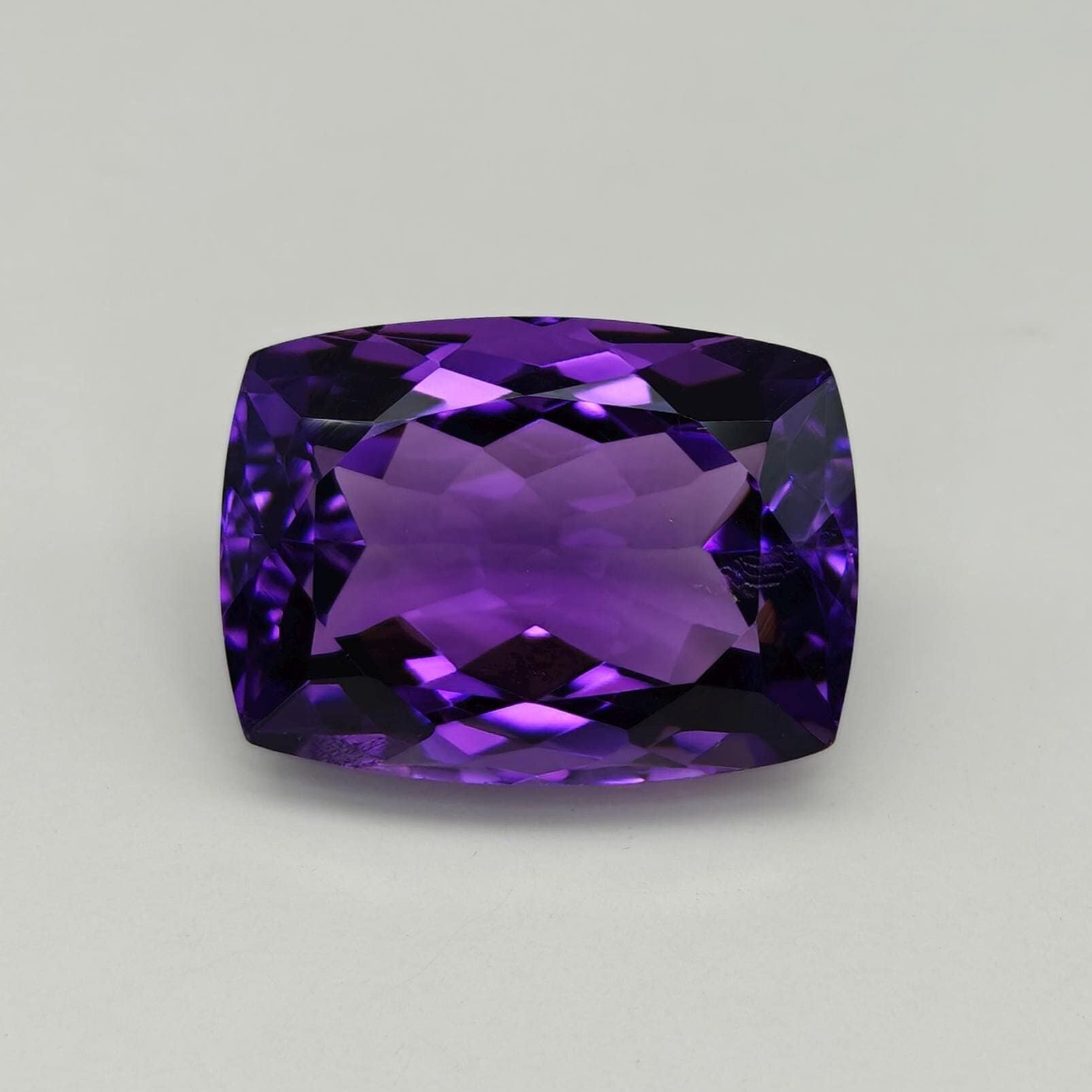 16 Carat Natural Amethyst Gemstone - 18x13.20 Mm, Cushion Facet