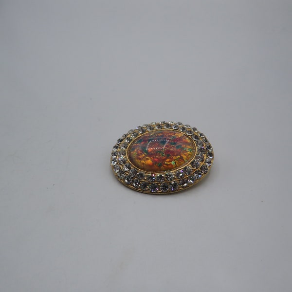 stunning vintage gold tone brooch, faux opal cabochon surrounded by clear rhinestones, great condition, sparkling, 3.8 x 3.2cm, statement