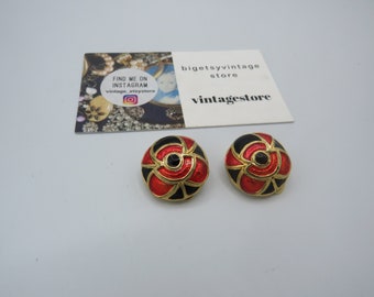 gorgeous vintage gold tone clip on statement earrings, vibrant, eye catching, lovely enamel detailing, great condition, 2.2cm diameter