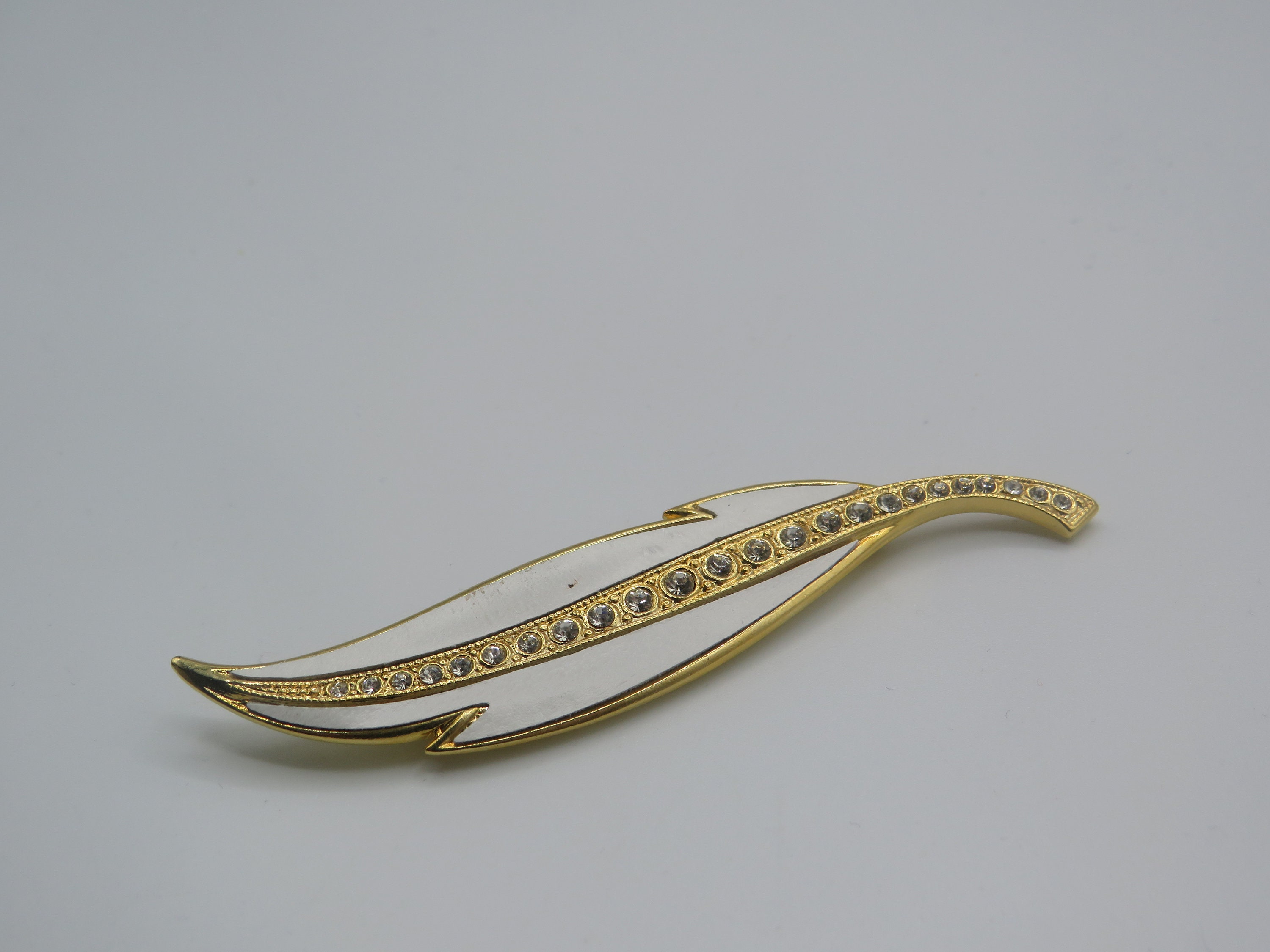 Gold Bow Brooch with Tassels – Bloomers and Frocks