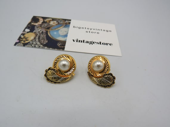 spectacular true vintage gold tone clip on earrin… - image 1
