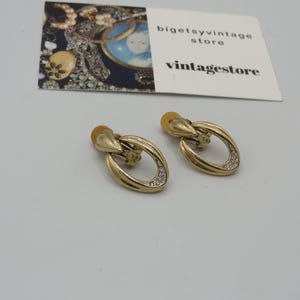 gorgeous BEATRIX JEWELLERY signed BJ clip on dangle earrings, gold tone with clear rhinestones, elegant classic design, great condition.....