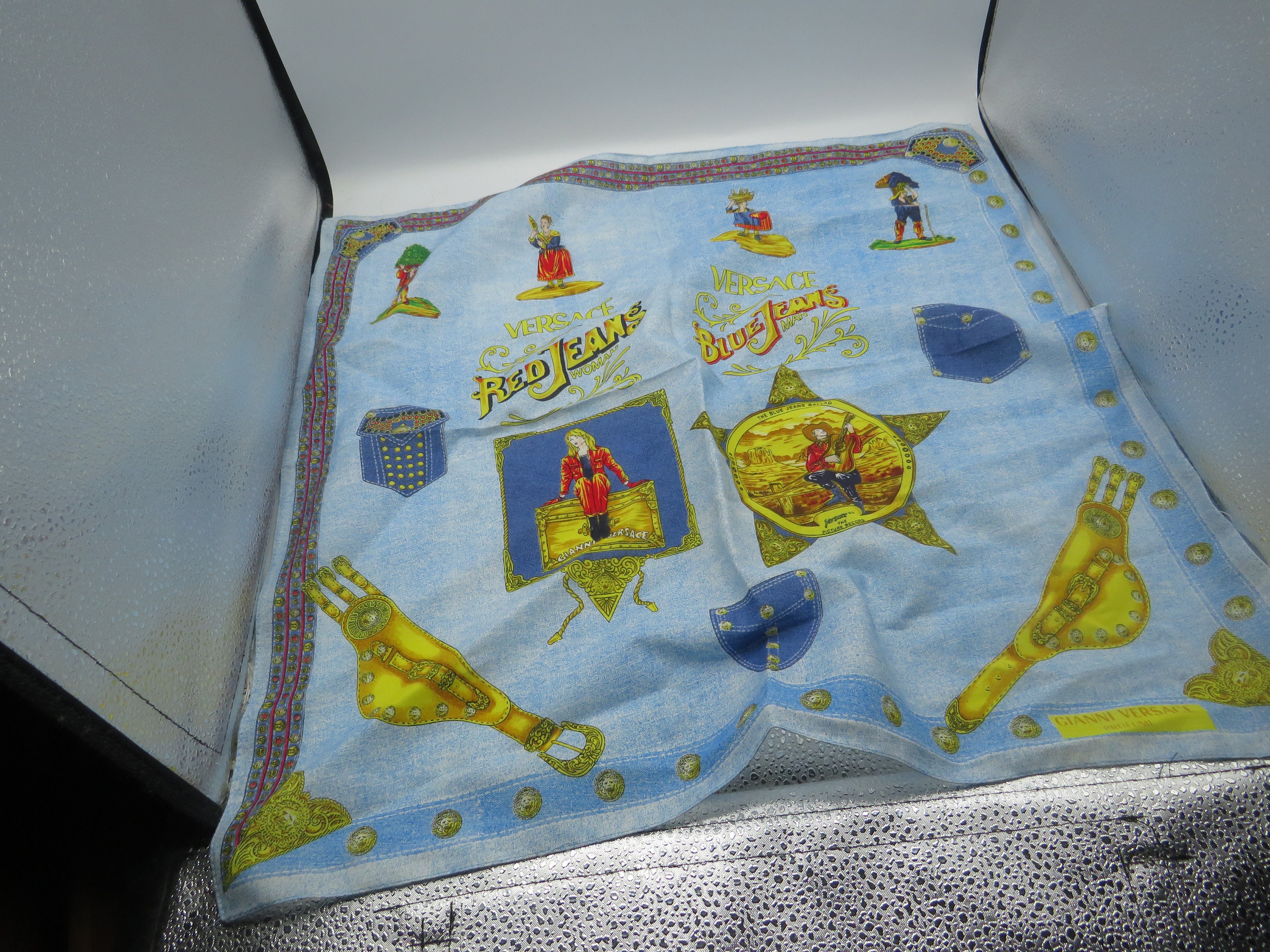 blue jeans gianni versace