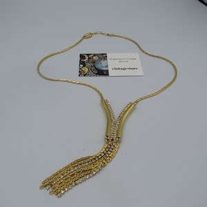 amazing vintage gold tone necklace, beautiful statement piece, clear rhinestone / hanging tassel detailing, excellent condition, 20 + 2-inch