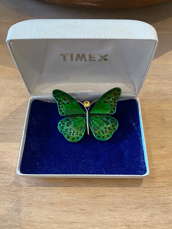 Pretty vintage large green enamel brooch , vintage