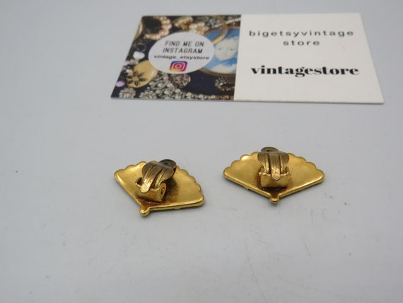 gorgeous true vintage gold tone clip on damascene… - image 2
