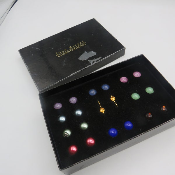 JOAN RIVERS signed stunning interchangeable pierced earrings , great condition, 9 sets of interchangeable beads, original box