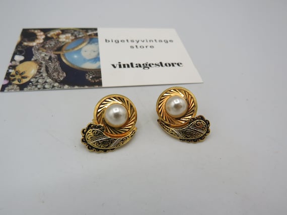 spectacular true vintage gold tone clip on earrin… - image 2