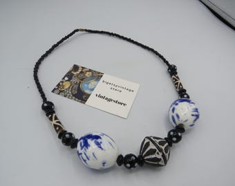 COLLIER PERLES FANTAISIES NOIRES FERMOIR ANCIEN GRAMMES W1057