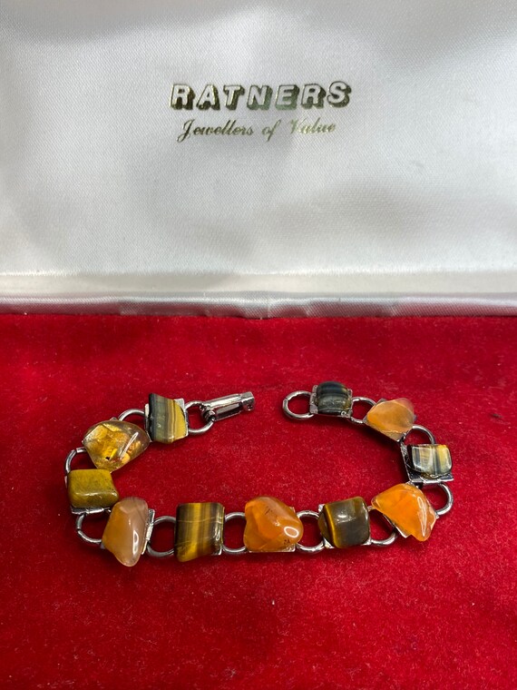 lovely polished agate chip bracelet 7 inches long
