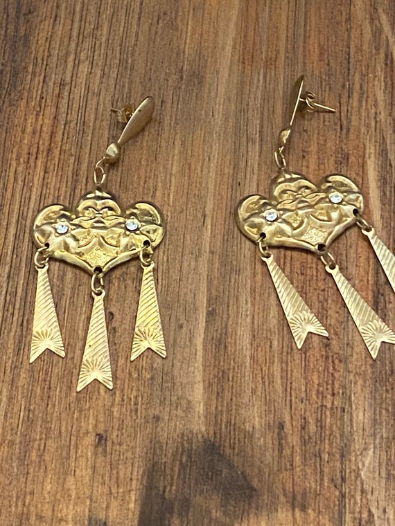 Stunning gold tone 1990’s vintage stud drop earrin
