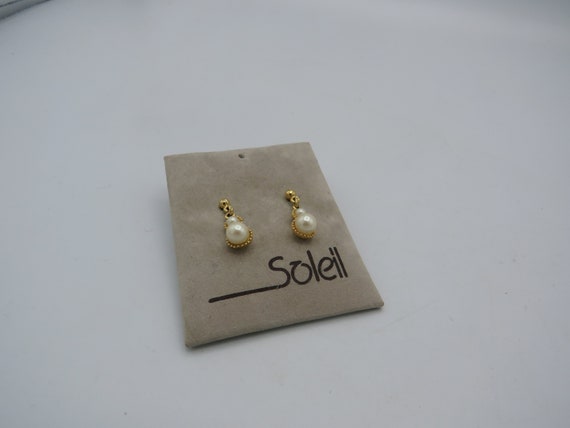 SOLEIL gold tone vintage dangle drop earrings, po… - image 4