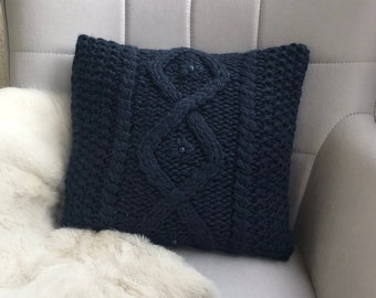 Cozy Alpaca decorative pillow case | Cable knit handmade cushion housewarming gift | Modern farmhouse throw
