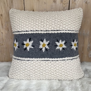 Cuscino decorativo in stile alpino in alpaca con ricamo di stella alpina, cuscino da divano con ricamo floreale, 20x20, cuscino per maglione fatto a mano