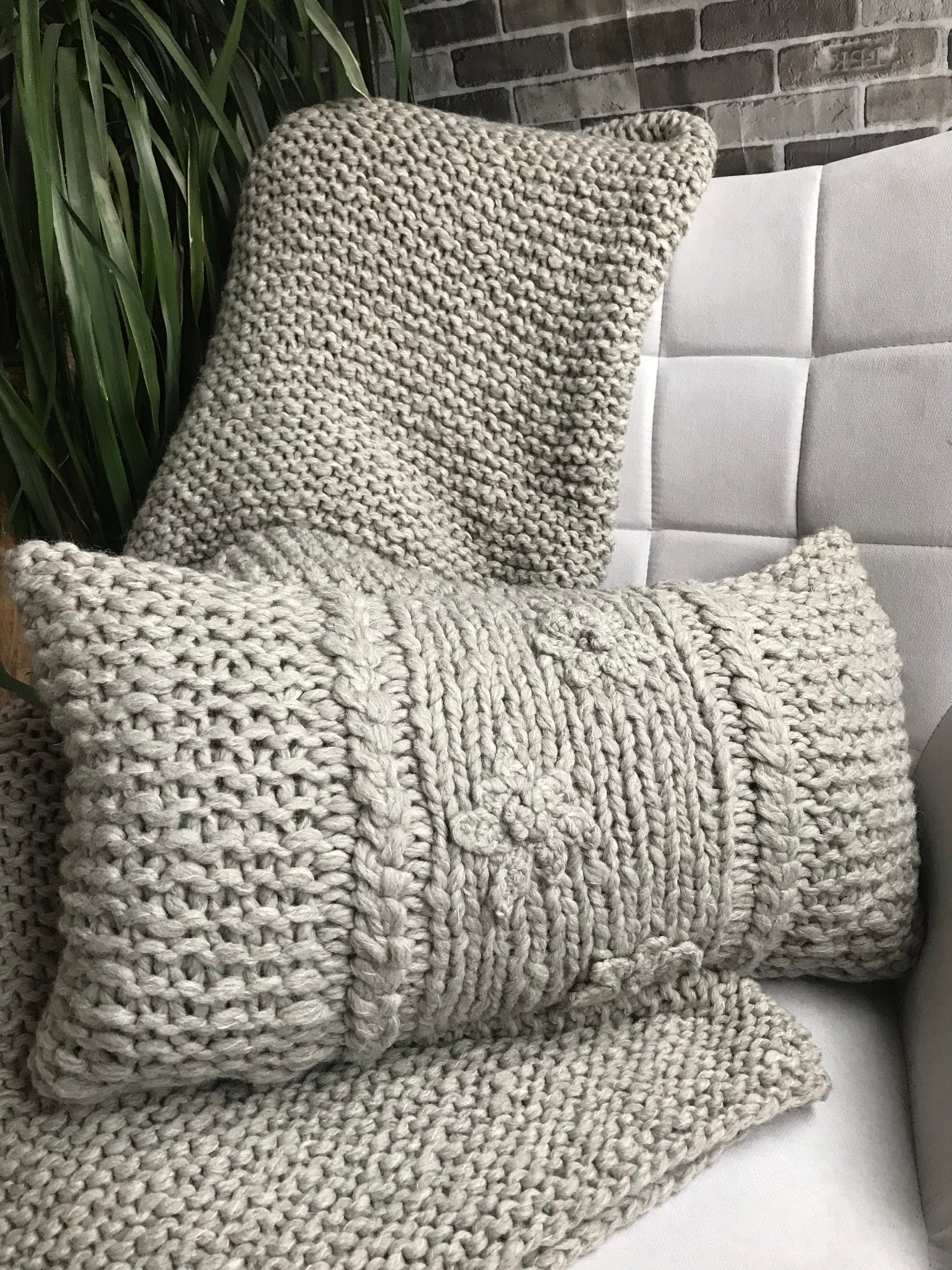 LiBcmlian White Knitted Throw Pillow Covers 20x20 Set of 2 Cotton Pillow  Cushion Cases Cable Knit Decoration Square Pillowcases for Couch Sofa  Bedroom