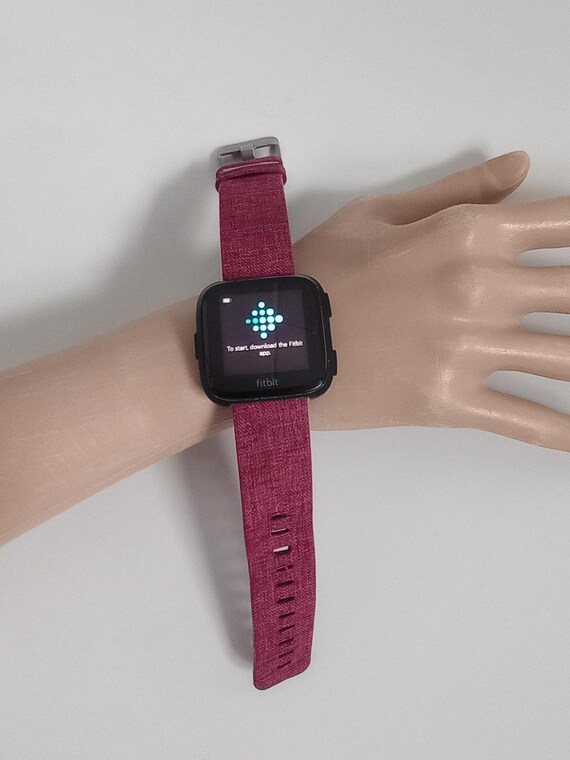 Fitbit Versa Smartwatch FB505 - Health & Fitness … - image 6