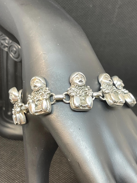 Vintage Carol Felley Navajo Story Teller Bracelet