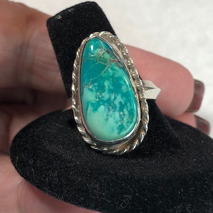 Vintage Sterling Turquoise Artisan Made Southwestern Ring