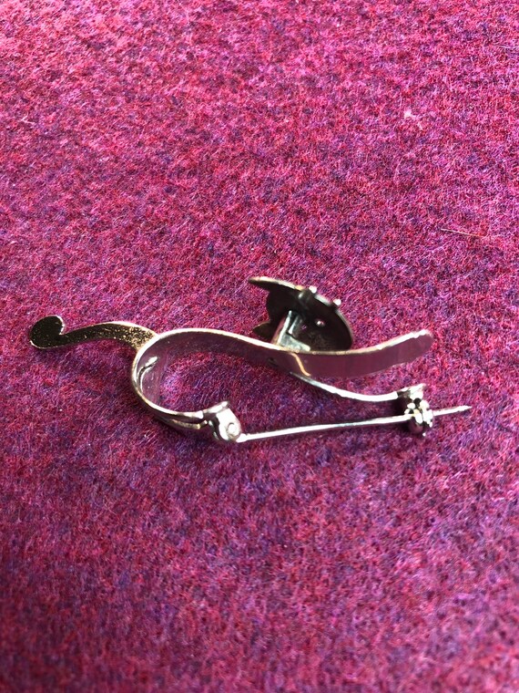 Vintage Sterling Articulating Head Cat Brooch Gem