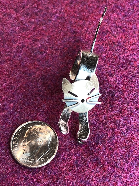 Vintage Sterling Articulating Head Cat Brooch Gem