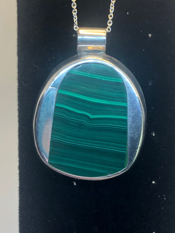 Vintage Sterling Malachite Pendant and Chain - image 4