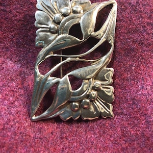 Vintage Sterling Art Nouveau Flower Brooch