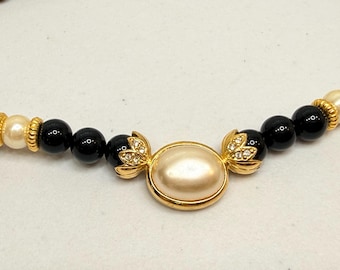 Vintage Avon Beaded Necklace Faux Pearl Choker Oval Rhinestone accents 18 inch