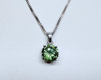 Vintage Necklace Pendant 925 Sterling Silver Birthstone Aug Green CZ Gem 20 inch