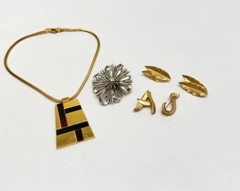 Vintage Crown Trifari Jewelry Lot Gold, Silver Tone MCM Estate signed 5 Pieces
