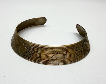 Vintage Ribbed Neck Collar Choker Crescent Ethnic Tribal Brass Bib Necklace 15 inch