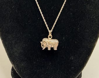 Vintage Elephant Necklace Pendant 925 Sterling Silver Italy 16-18 Rope Chain 5.8gr