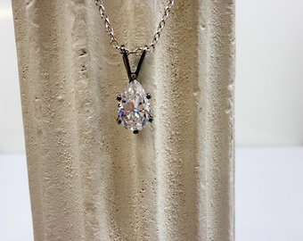 Vintage Necklace Pendant Sparkling Pear CZ Gemstone 925 Sterling Silver 18 inch