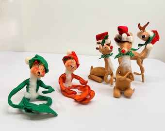 VINTAGE Lot 5 Annalee Mobilitee Christmas posable reindeer and Elves Home Decor