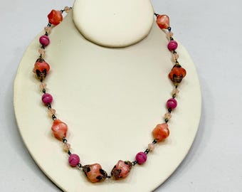 Vintage Necklace Beaded Strand Chunky Pink Agate Crystals Gold Tone 28 inch